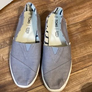 TOMS Canvas Sneakers